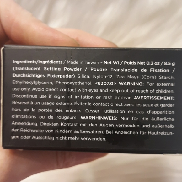 NWT BH Cosmetics Translucent Setting Powder compac - Picture 9 of 10